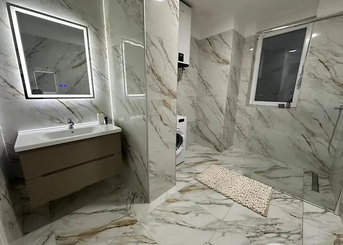Apartment Royal - *